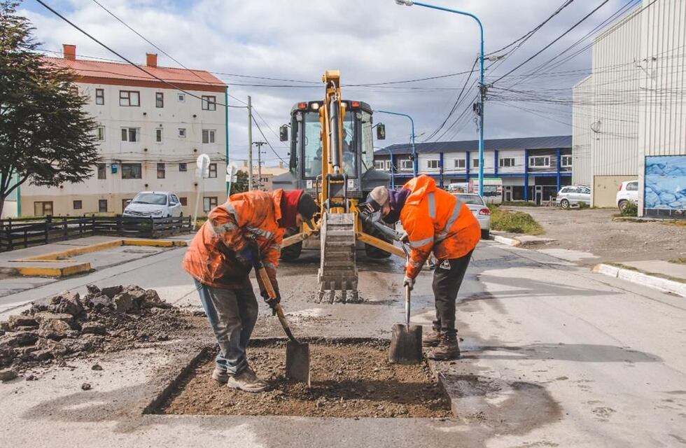 Ushuaia: continúan las obras de asfalto en el Barrio “Mirador de los Andes”