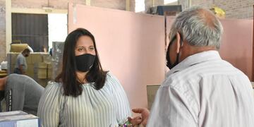 Entrega de ayuda alimentaria en Rafaela