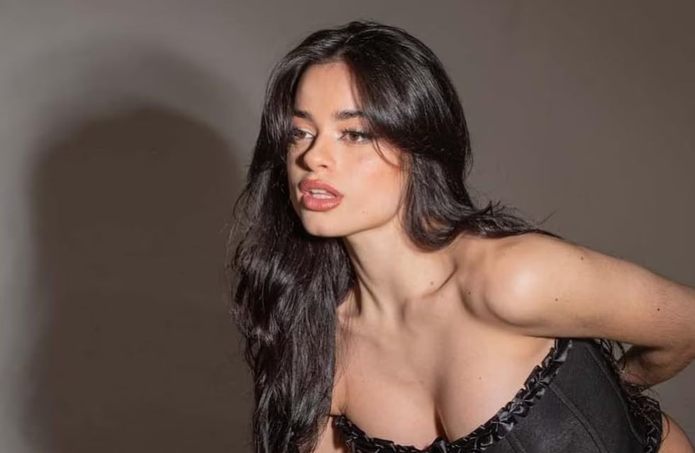 Quién es Juli Savioli, la influencer y comediante que empezó su carrera musical