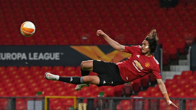 Edinson Cavani la rompe en Inglaterra y cada vez está más lejos de Boca.