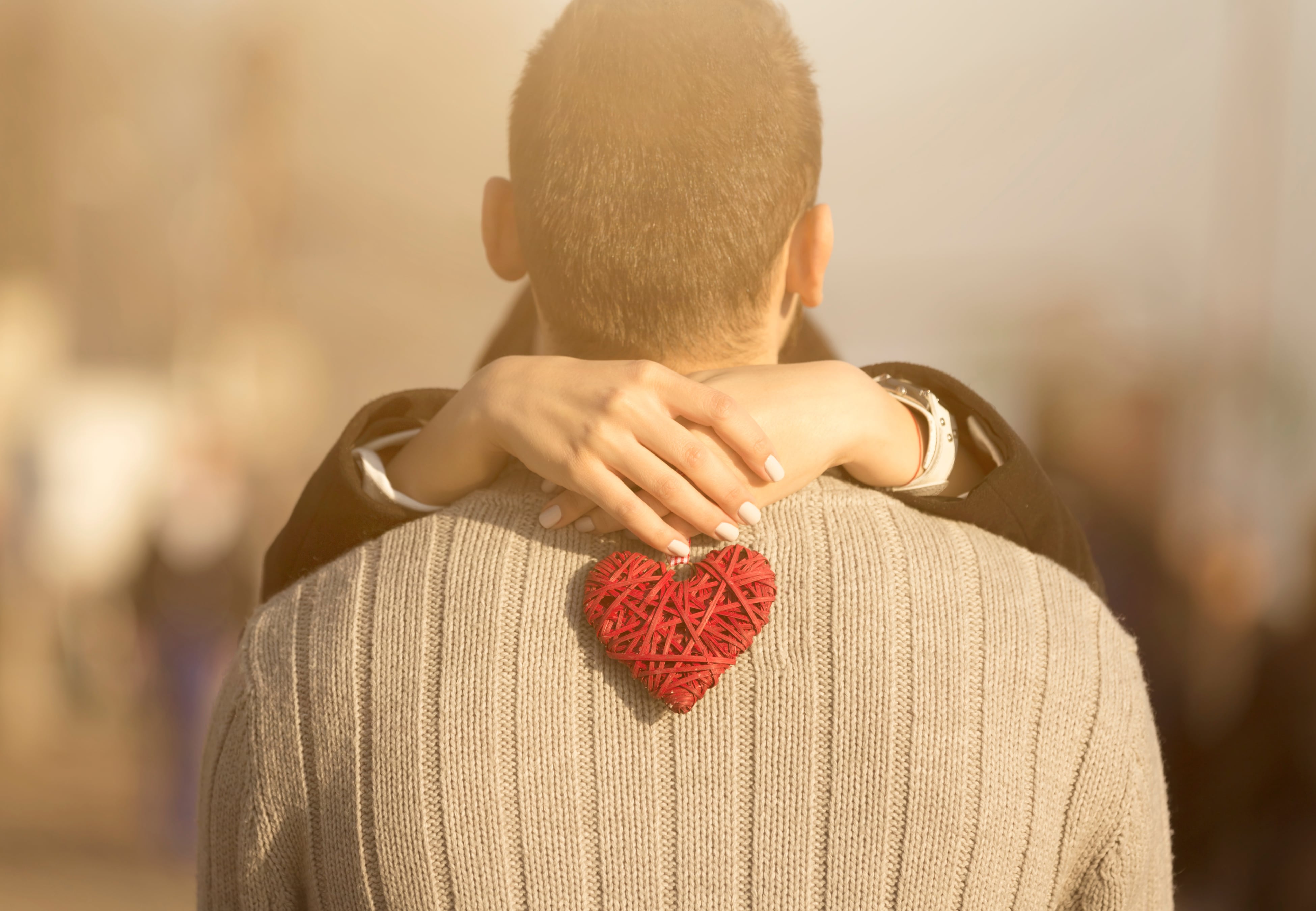 Los signos que tendrán buena suerte en el amor este mes.