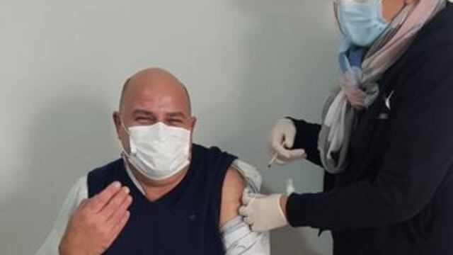 El Presidente de la Comuna de Pujato recibió la vacuna contra el COVID-19 (Facebook Pujato Nuestro Lugar)