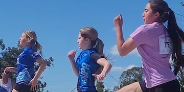 Puntaltenses participaron en San Cayetano del Encuentro Provincial U-12 y U-14 de Atletismo