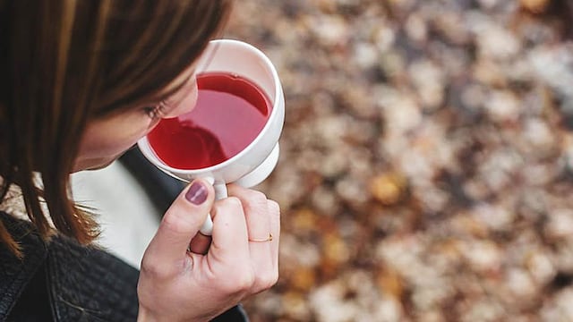 Una taza de té contiene antioxidantes, reduce el estrés y baja los niveles de hipertensión. (Aguas Cordobesas)