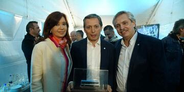 Cristina Kirchner, Fernando Gray y Alberto Fernández. (Foto: Twitter)