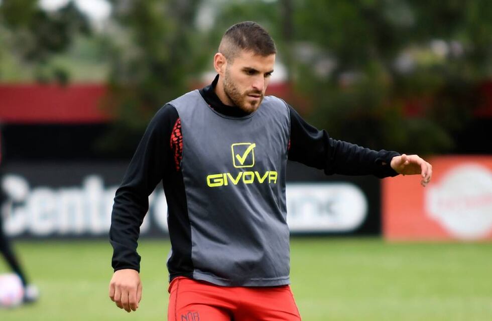 Newell’s recupera a Julián Fernández para visitar a Barracas Central