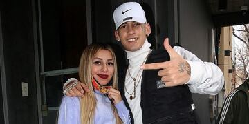 Tamara Báez junto a L-Gante.