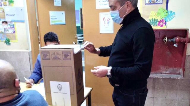 José Cano emitió su voto.