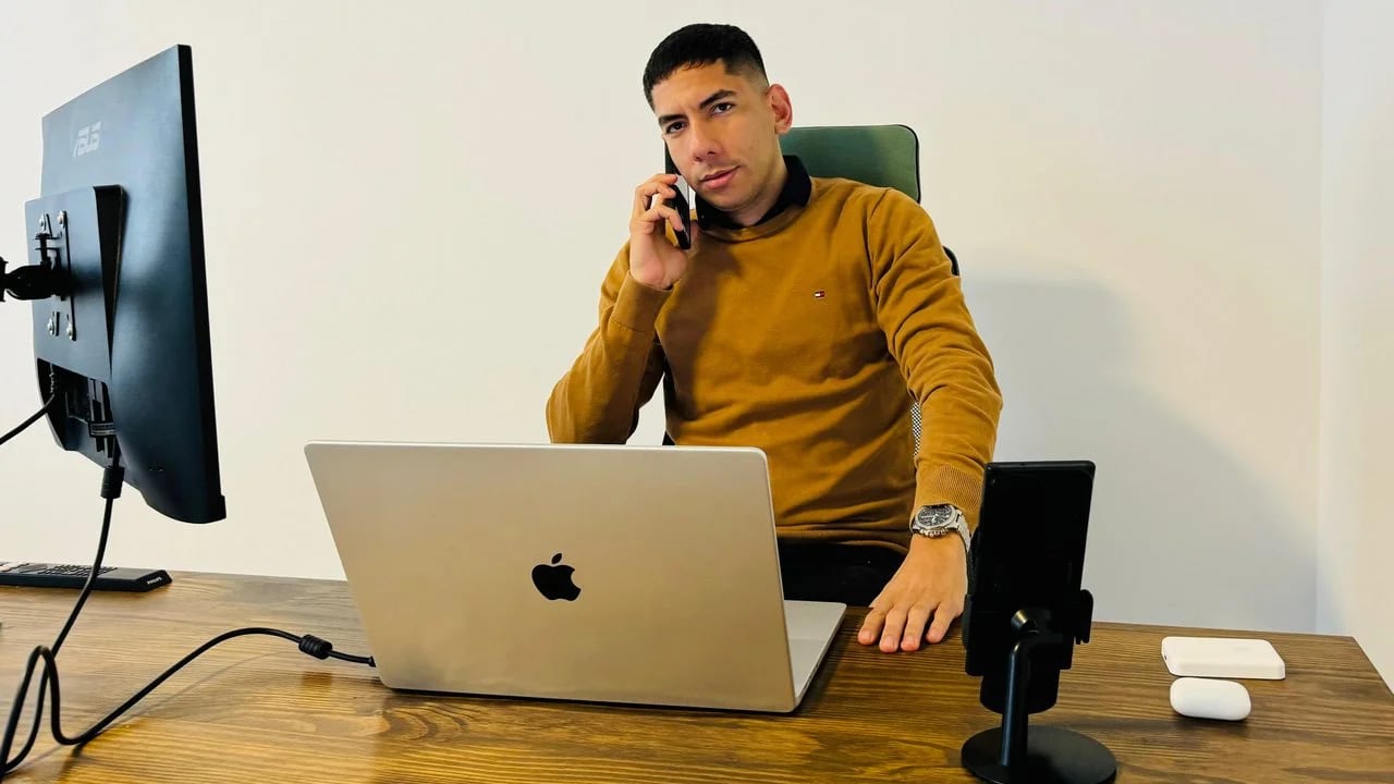 Actualmente, Point Web emplea a 15 personas, tiene más de 250 clientes y ha sido reconocida por sus alianzas con gigantes como Mercado Libre, Google y Meta.