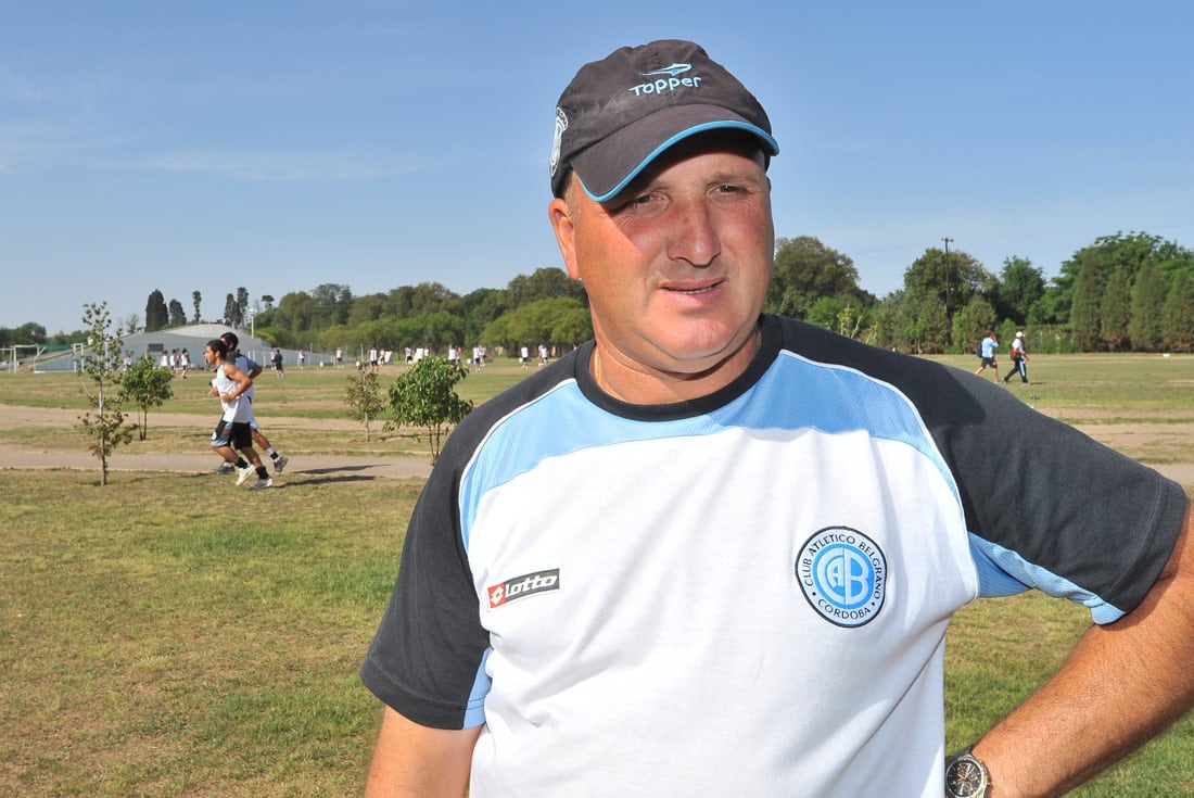Luis Ernesto Sosa en sus días en las inferiores de Belgrano. Foto obtenida en el predio de Villa Esquiú. (La Voz/Archivo)