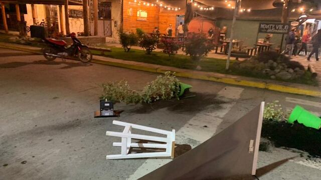 Este domingo se produjo un cruce entre jinetes y agrupaciones mapuches en el centro de la ciudad (Infobae).