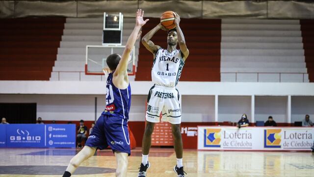 Atenas venció a Regatas Corrientes en el Súper 20 que se juega en el Ángel Sandrín. (Gentileza LNB Contenidos)