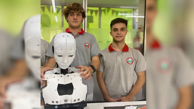 Dos mendocinos de 17 años crearon un robot que puede interpretar en Lengua de Señas