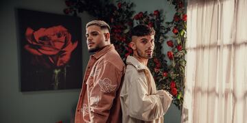 Sael y Dylan Fuentes presentaron “Sonrisa falsa”.