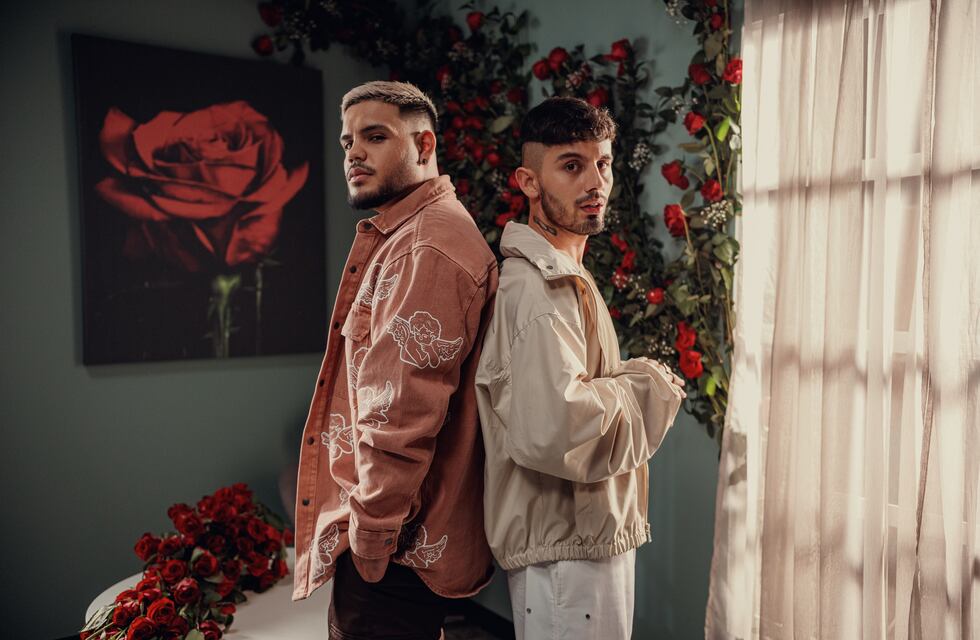 Sael y Dylan Fuentes presentaron “Sonrisa falsa”