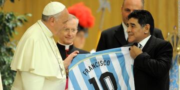 El Sumo Pontífice habló por primera vez tras el fallecimiento del astro del fútbol mundial.
