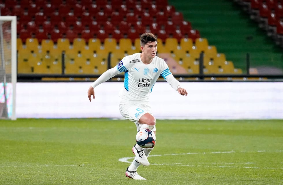 Video: los festejos de Leonardo Balerdi frente a sus compañeros franceces del Olympique de Marsella