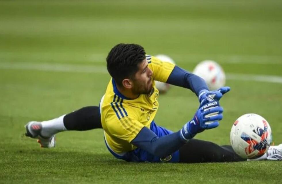 Agustín Rossi se bajó del avión de Boca y jugará con Cristiano Ronaldo hasta julio