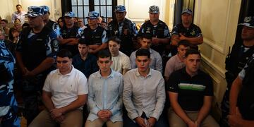Se retoma el juicio a los Rugbiers acusados de asesinar a Fernando Baez Sosa
Foto clarín