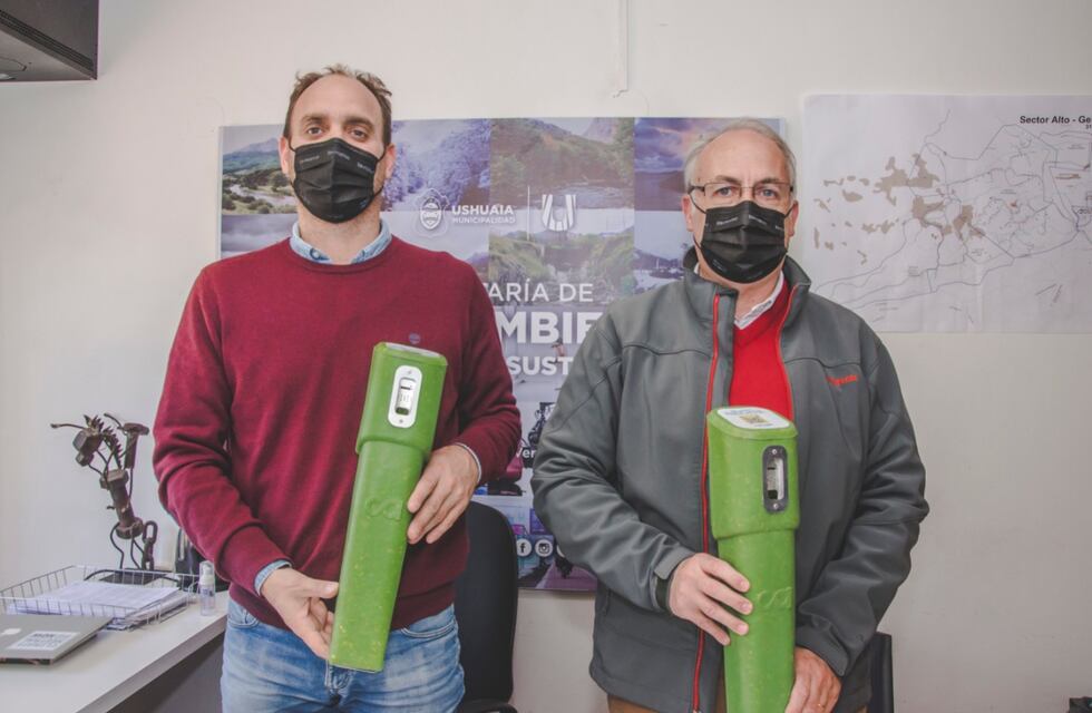 La Municipalidad recibe los “Eco-Ceniceros” de Camuzzi