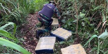 Cargamento de marihuana incautado en Puerto Iguazú.