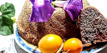 Budín de flores de Ipomea y frutos de Mburucujá.