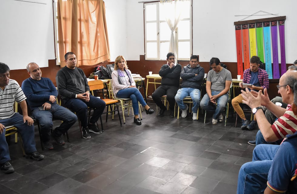 Fellner promete apoyo a cooperativas para promover la generación de empleo