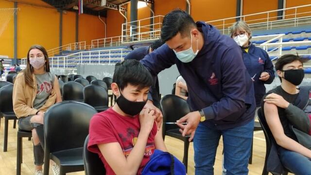 Eldorado: incentivan la vacunación de niños para el inicio de las clases presenciales.
