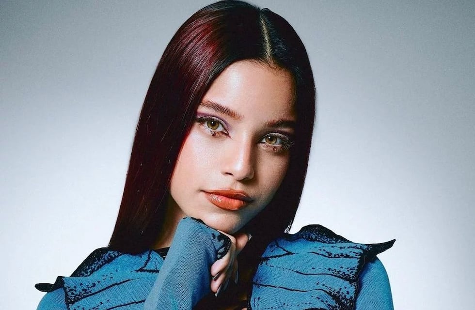 Emilia Mernes publicó una versión acústica de “GTA.mp3″ y explotaron las redes