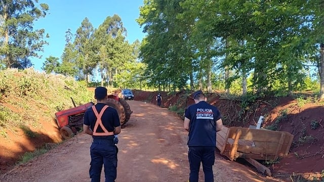 Un hombre de 77 años murió tras caer de su tractor en un camino vecinal de El Soberbio.