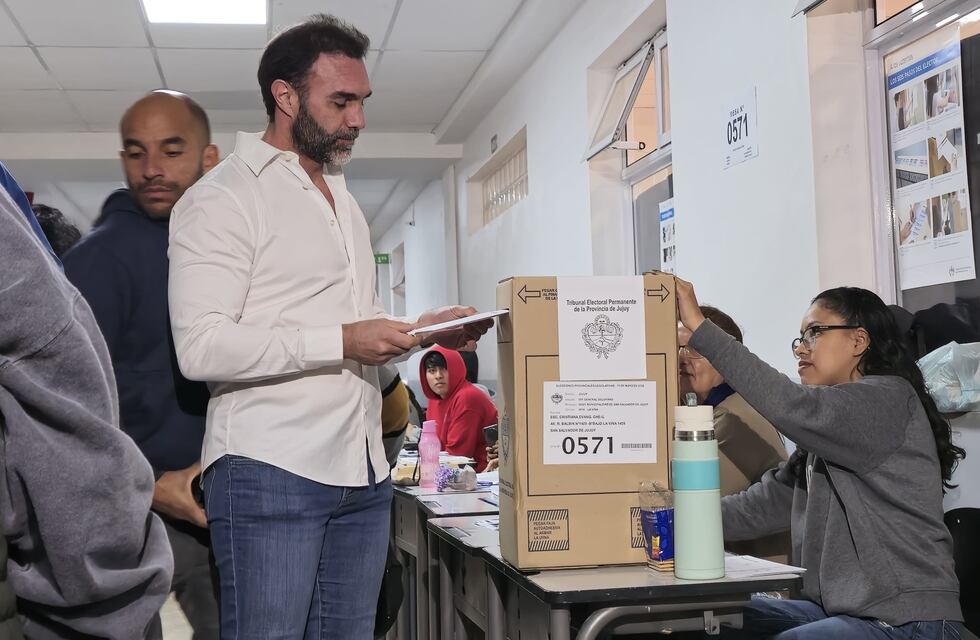 “Estamos sufriendo algunos ataques, rompen las boletas”, denunciaba Atauche