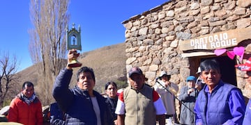 Peregrinos recorren hasta 47 kilómetros para llegar al santuario y participar de una de las celebraciones más convocantes de Catamarca.