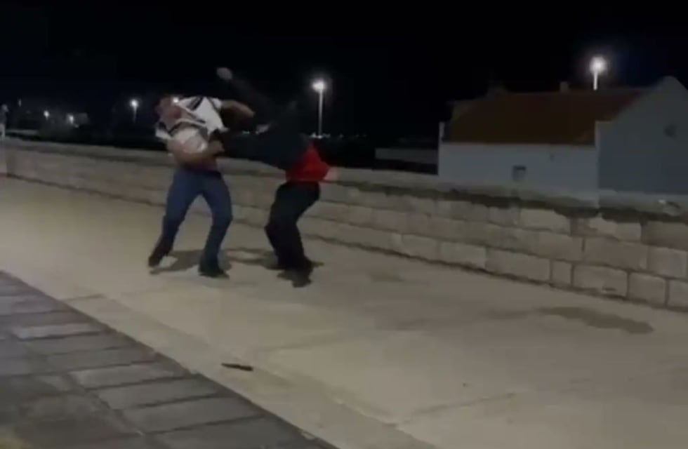 Murió un adolescente en Necochea tras ser apuñalado en una pelea frente al Casino