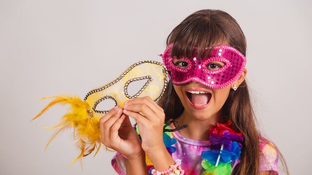 Los antifaces y las máscaras son una de las piezas fundamentales para ir a celebrar esta festividad.