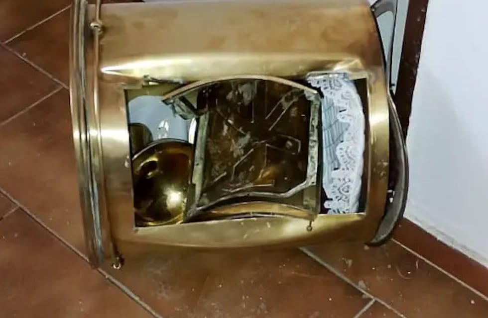 Profanaron una capilla en Malagueño y hasta se llevaron el vino de misa