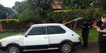 Concurrió a verificar su automóvil y se lo retuvieron por adulteraciones.