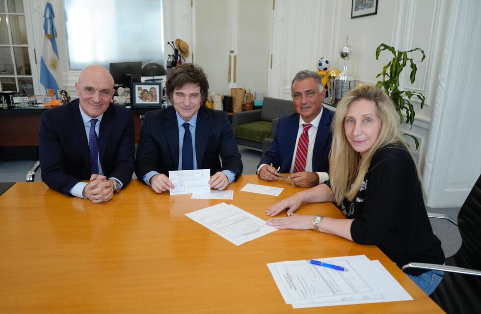 Milei ratificó el rol político de Karina, afilió a Espert y volvió a tentar al PRO