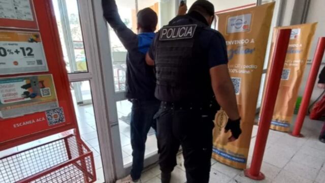 Un hombre de 42 años fue detenido tras intentar robar una amoledora.