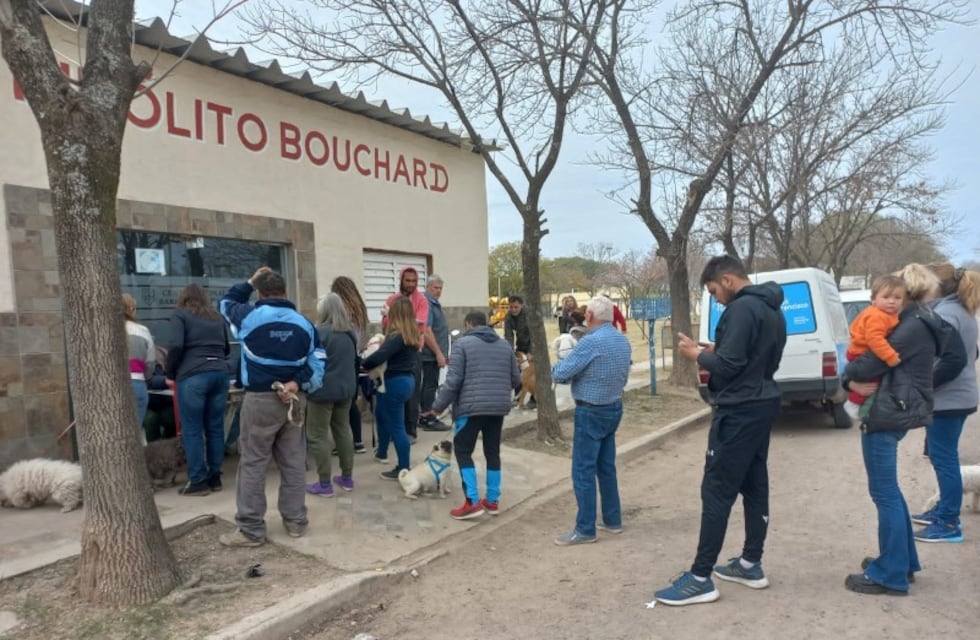 Avanza la campaña de vacunación antirrábica y desparacitación