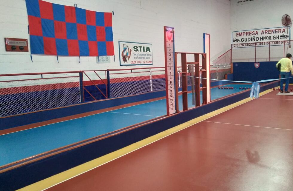 El Sportivo 24 inauguró su segunda cancha sintética de bochas