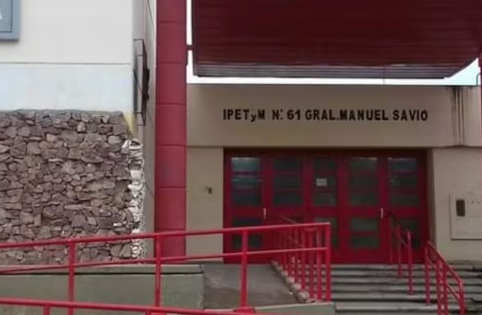 Horror en Córdoba: atacó a una compañera con una trincheta y le hizo un corte en el cuello