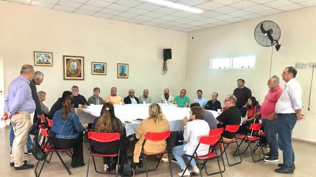 Reunión de intendentes y presidentes comunales