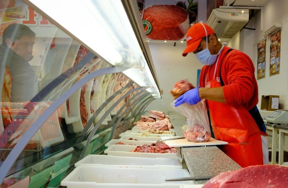 Desde este lunes empieza la oferta de cortes de carne vacuna a precios rebajados