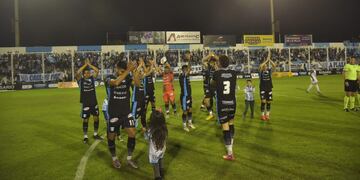 Racing le ganó a Sportivo y no suelta la punta (Facundo Luque / La Voz).