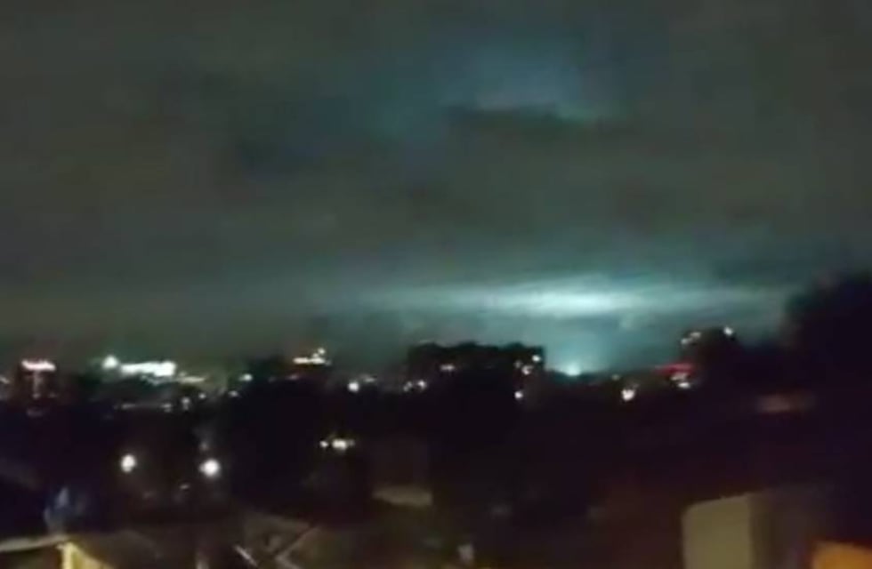 Qué dijo una especialista sobre el avistamiento de luces en el cielo durante el terremoto