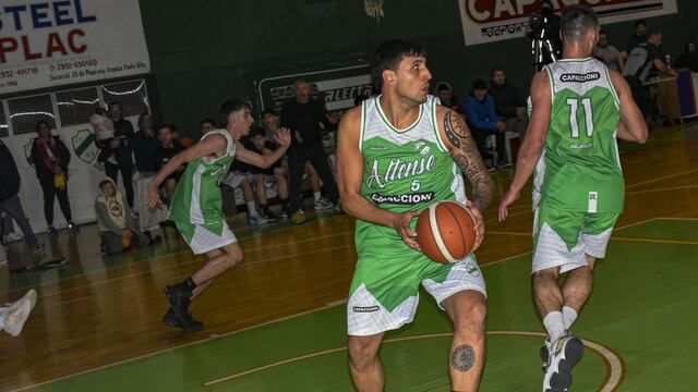 Altense se puso en ventaja ante Argentino en el repechaje. (Foto: Néstor Franchi).