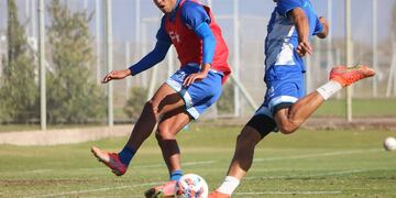 Godoy Cruz quiere rematar su visita a Barracas Central con un triunfo.