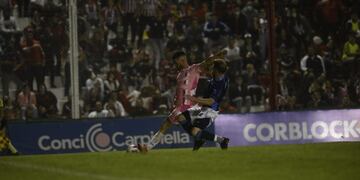 Joaquín Molina, imparable. El delantero marcó el segundo para la "Gloria".