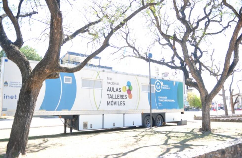 Capacitación en Energías Renovables en el aula taller