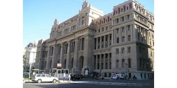 Reforma de la Corte Suprema: el gobernador Melella participó del encuentro en Casa Rosada